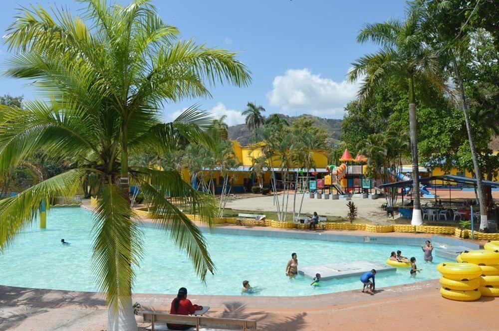 Las Cumbres Hotel & Water Park Panama City Eksteriør billede